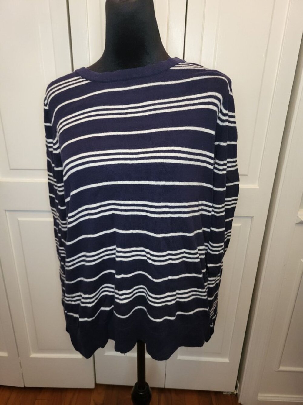 Gap Navy White Striped Sweater L Fine Gauge Preppy Nautical Lightweight Classic